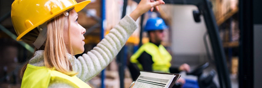 Transpalet Seçim Rehberi 2025: İşiniz İçin Doğru Ekipmanı Nasıl Seçersiniz?